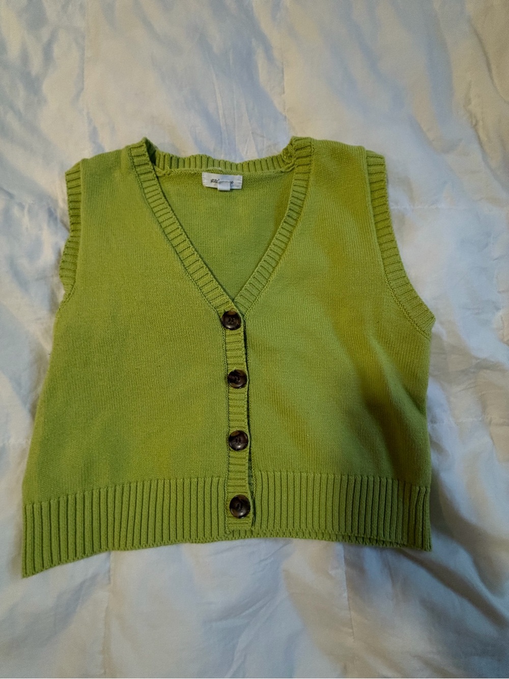 Sleeveless V-Neck Button Front Camisole - Green